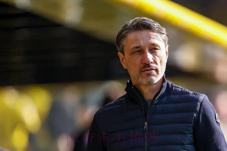 德天空:曼联关注多特主帅科瓦奇,他未来也希望去英超执教 德天空:曼联关注多特主帅科瓦奇,他未来也希望去英超执教